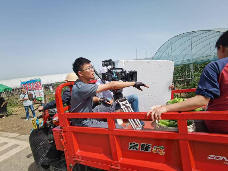 电商爆款背后的推手：阿勒泰市产品视频拍摄公司精准捕捉卖点痛点